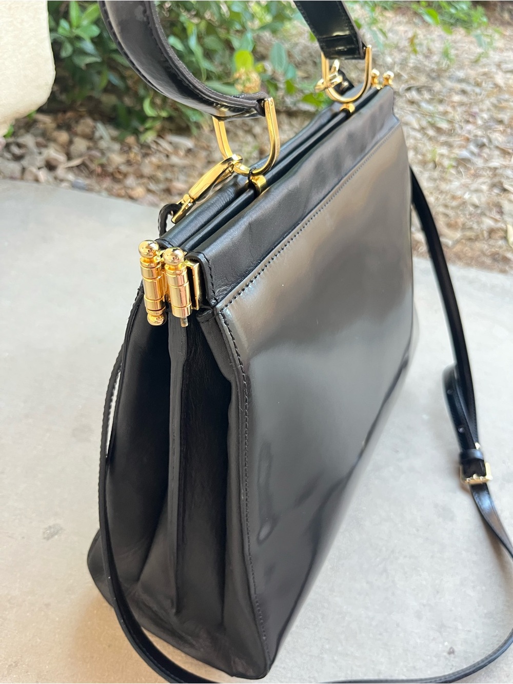 A. Bellucci black leather handbag - Picture 2 of 8